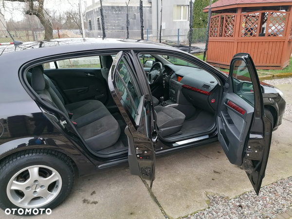 Opel Astra III 1.6 Cosmo - 12