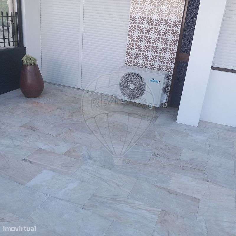 Moradia T5 para arrendamento - Grande imagem: 2/21