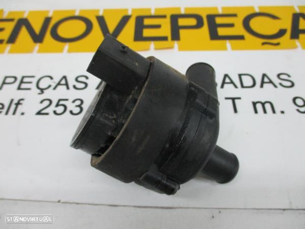 Bomba Agua Adicional Mercedes-Benz C-Class (W204) - 4