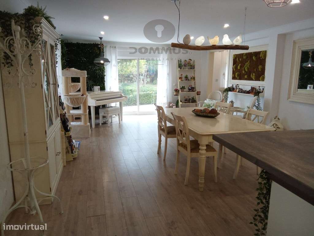 Moradia V3 / Quinta com Piscina-10