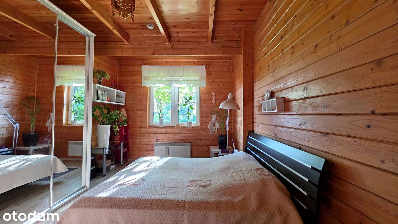 Drewniany dom, Krajobrazowy Park Wzniesień Łódzkich, Ługi-5