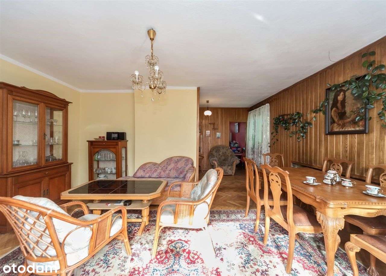 Klimatyczny dom w Błoniach-13