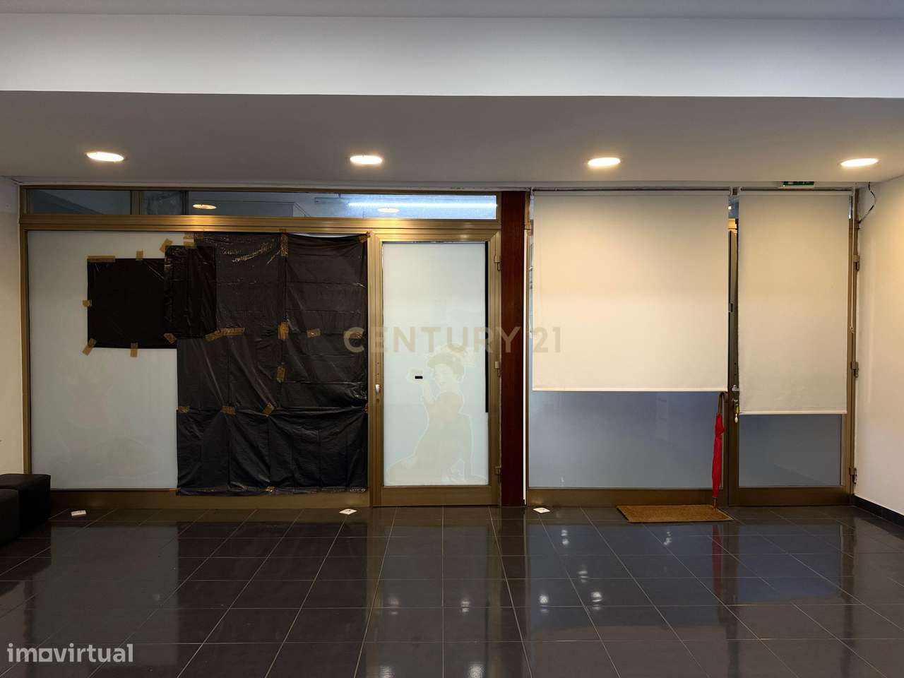 Espaço Comercial em Coimbra - Oportunidade Única no Centro-10