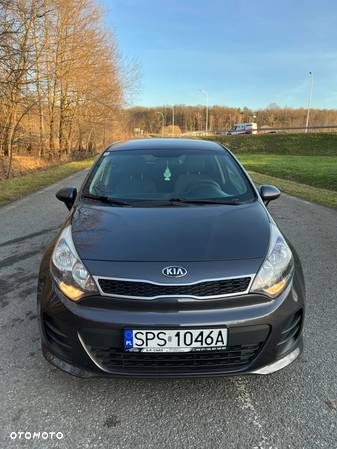 Kia Rio - 16