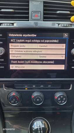 Volkswagen Golf Variant 1.6 TDI (BlueMotion Technology) Comfortline - 28