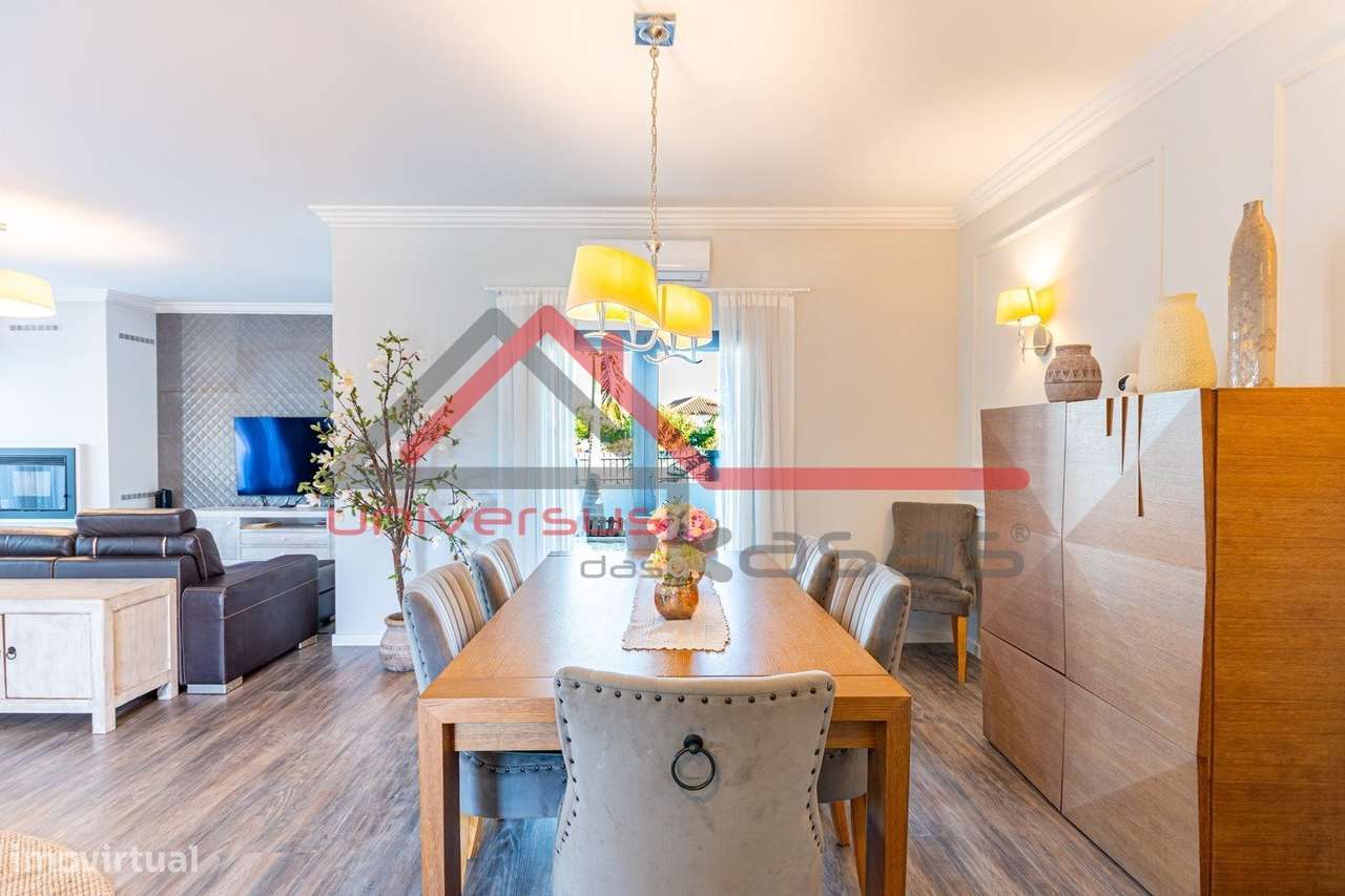 Moradia Térrea Isolada V4 com Piscina Moita-20