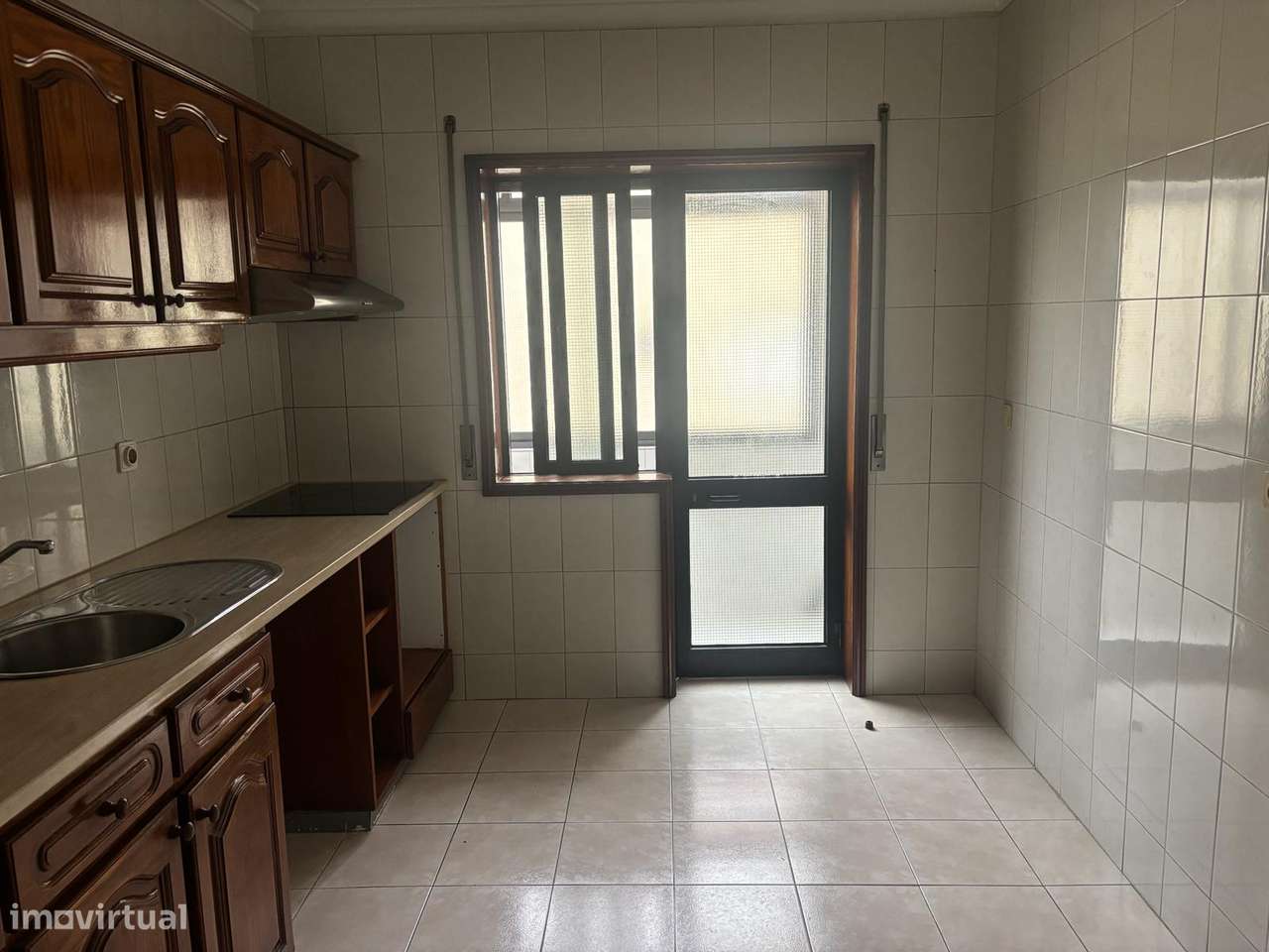 Apartamento T2 Oliveira do Douro - Grande imagem: 3/10