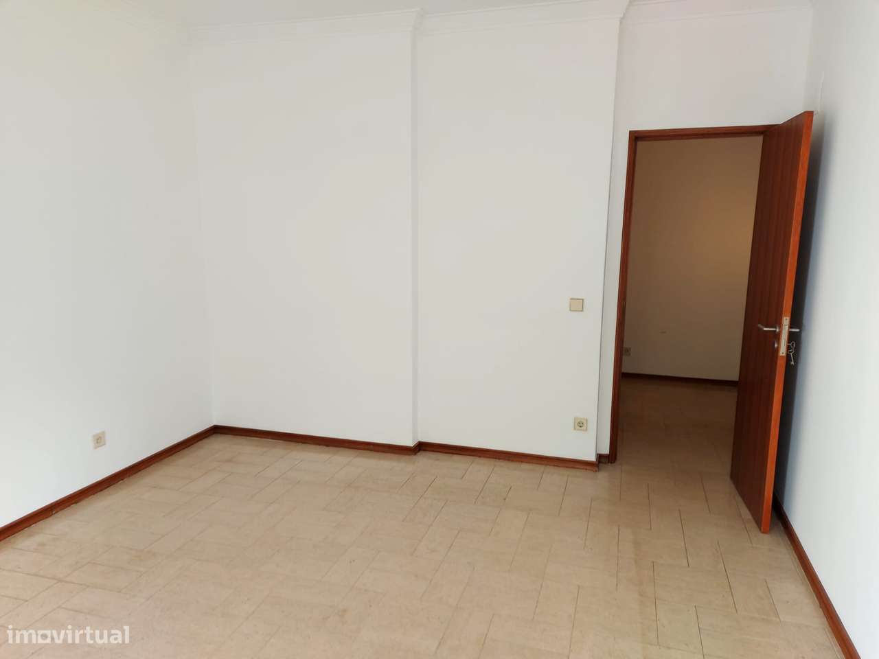 Arrenda-se Apartamento T2 em Alfragide - Grande imagem: 4/25