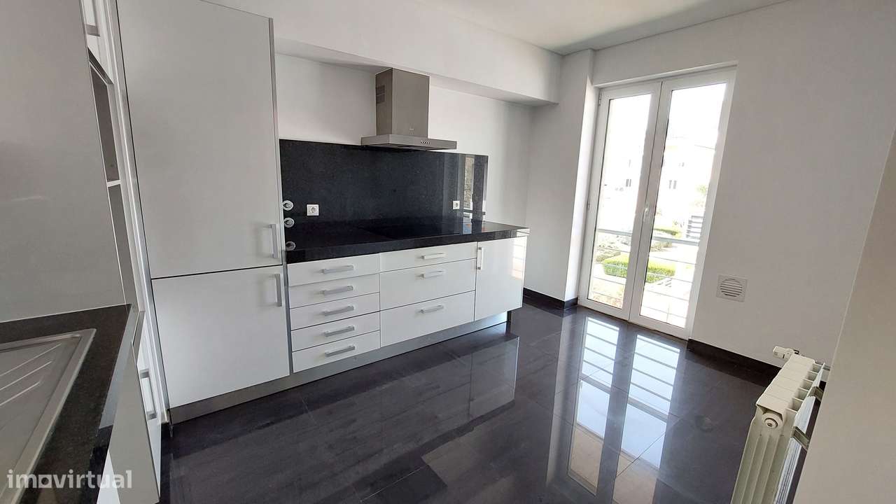 Apartamento T2 em condomínio fechado, na Quinta da Beloura, Sintra - Grande imagem: 5/28