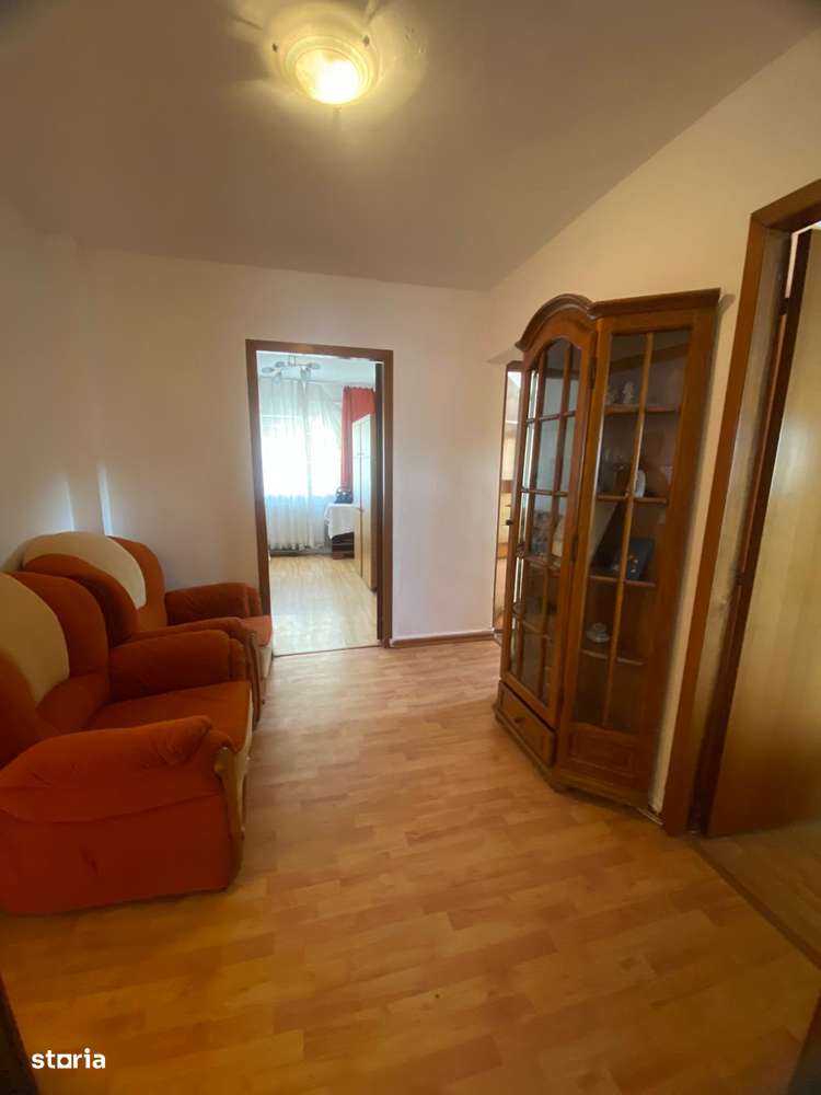 3 DECOMANDATE cu centrala,izolat, termopan, 78mp, balcon 8m,Mioritei-4