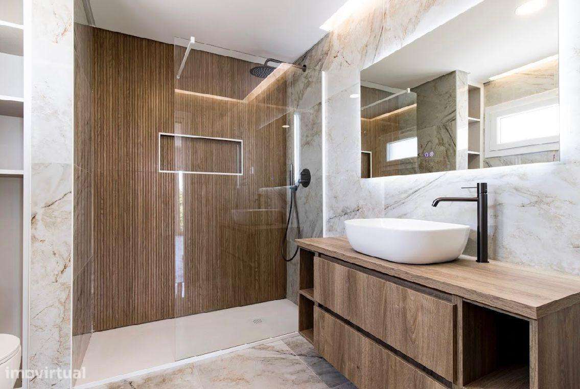 Moradia geminada T3 nos Redondos, Fernão Ferro. - Grande imagem: 4/27