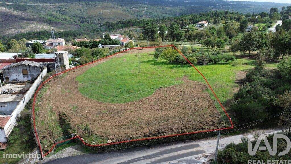 Terreno em Adoufe e Vilarinho de Samardã de 4221,00 m2 - Grande imagem: 4/13