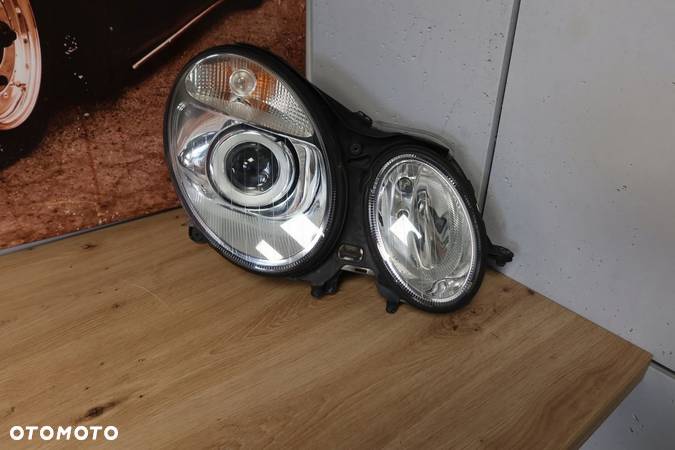 MERCEDES E KLASA W211 BI-XENON 02-09 LAMPA LAMPY - 2