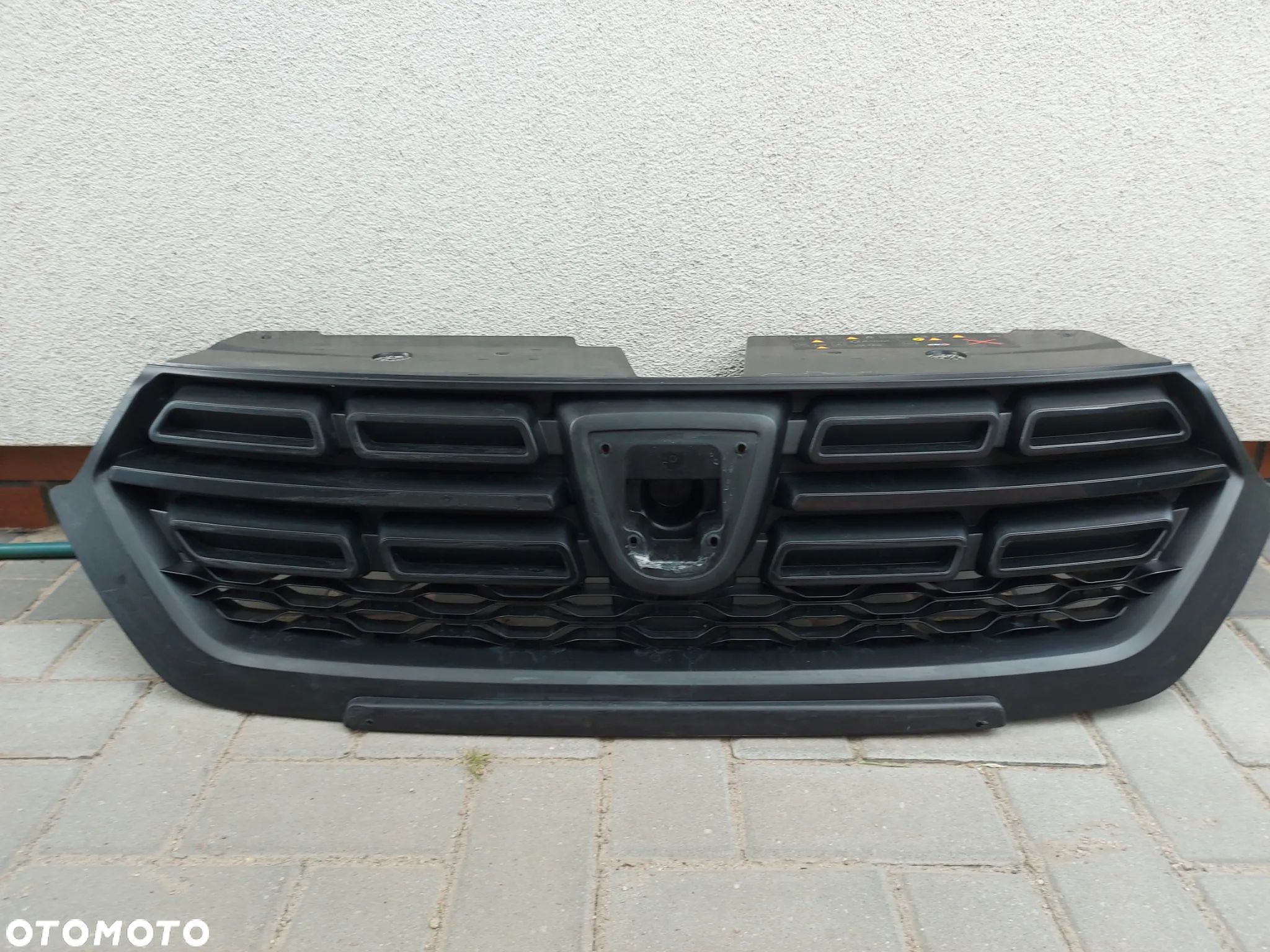 Grill atrapa zderzaka Dacia Dokker Lodgy Stepway 18- - 1