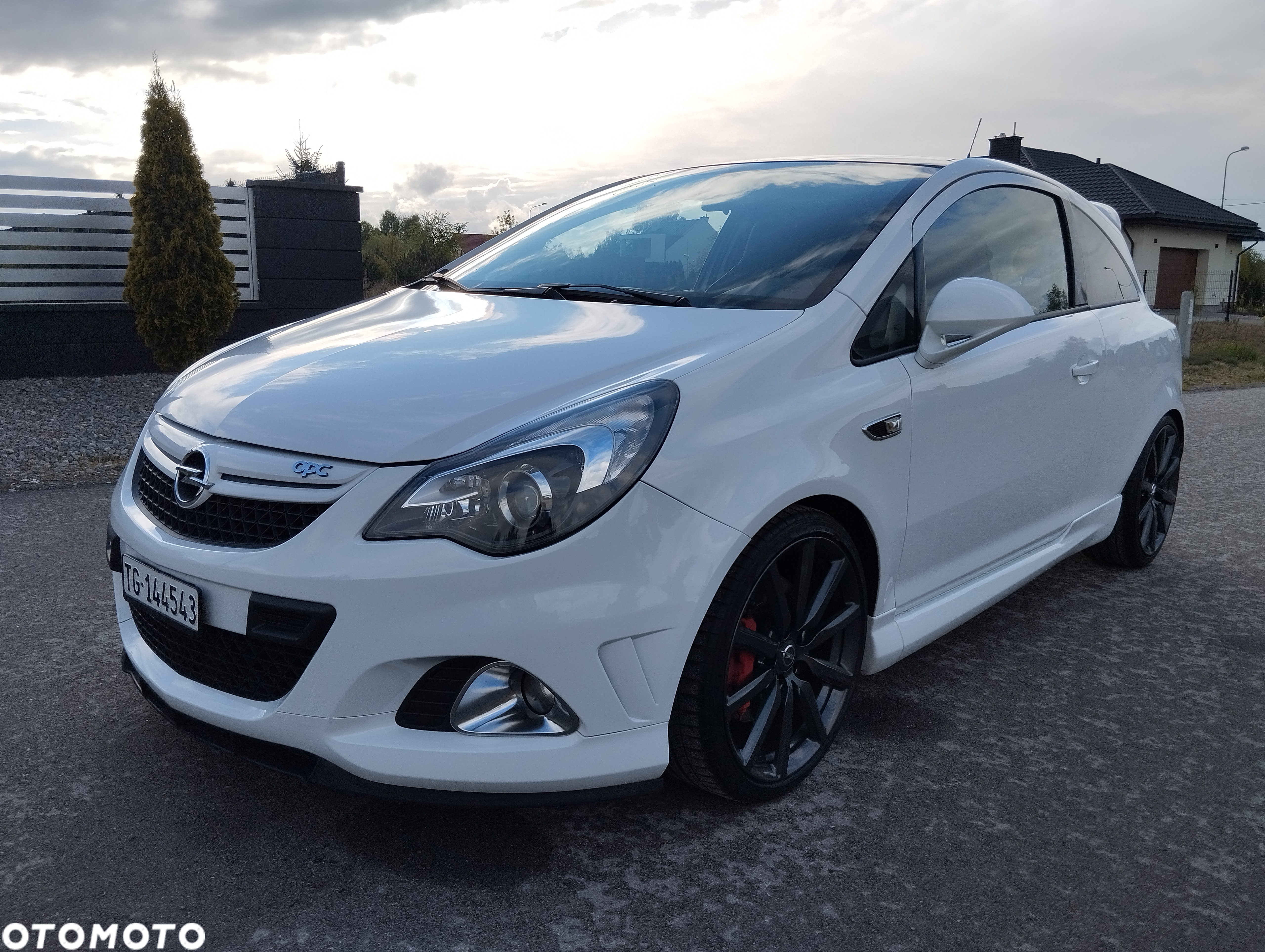 Opel Corsa 1.6 Turbo OPC Nürburgring Edition - 8