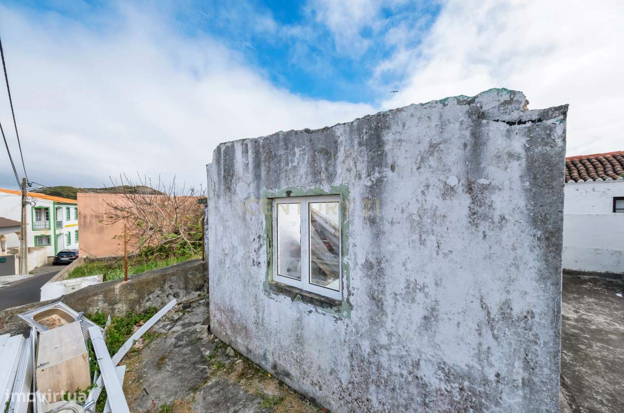 Ruina para recuperação na Vila de Porto Judeu-5