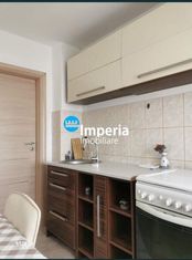 Apartament 2 camere decomandat, de vanzare Podu Ros la strada