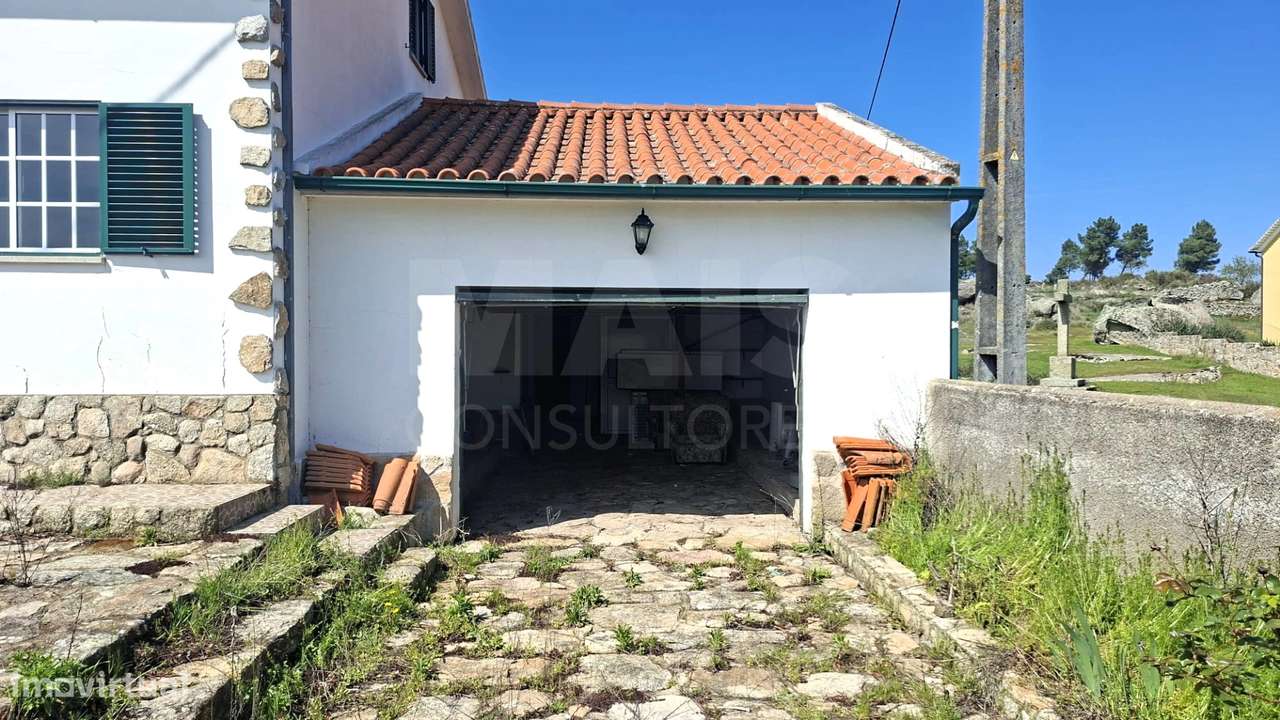 Moradia térrea T3 com Garagem e Logradouro em Malpartida - Almeida - Grande imagem: 4/27