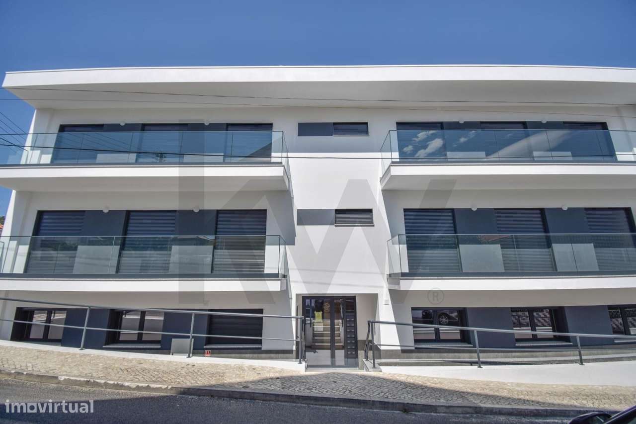 Apartamento T3 Novo a Estrear para Arrendamento - Ramada, Odivelas - Grande imagem: 2/13