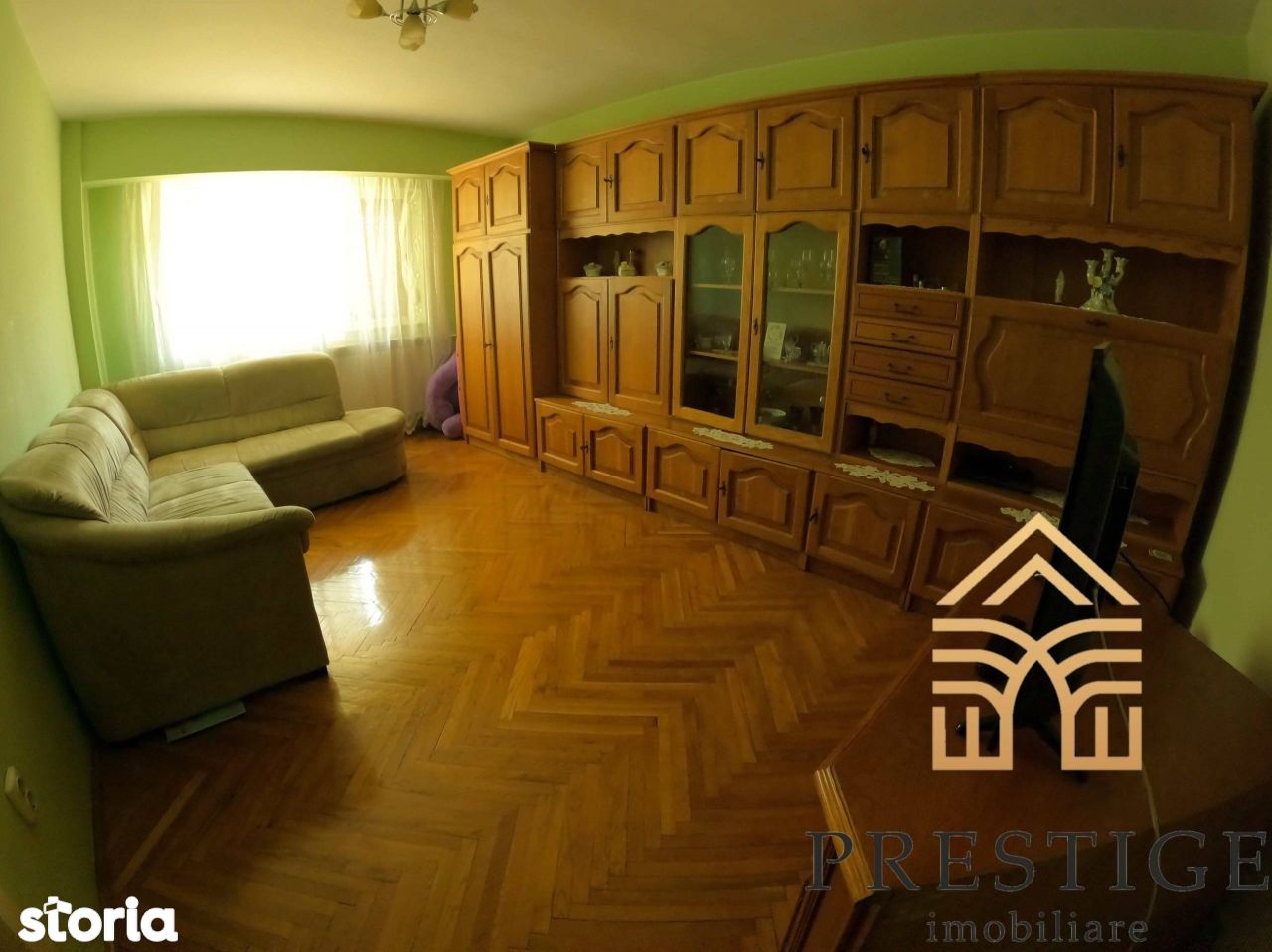 Apartament cu 3 camere de vanzare, pe strada Onestilor, Oradea