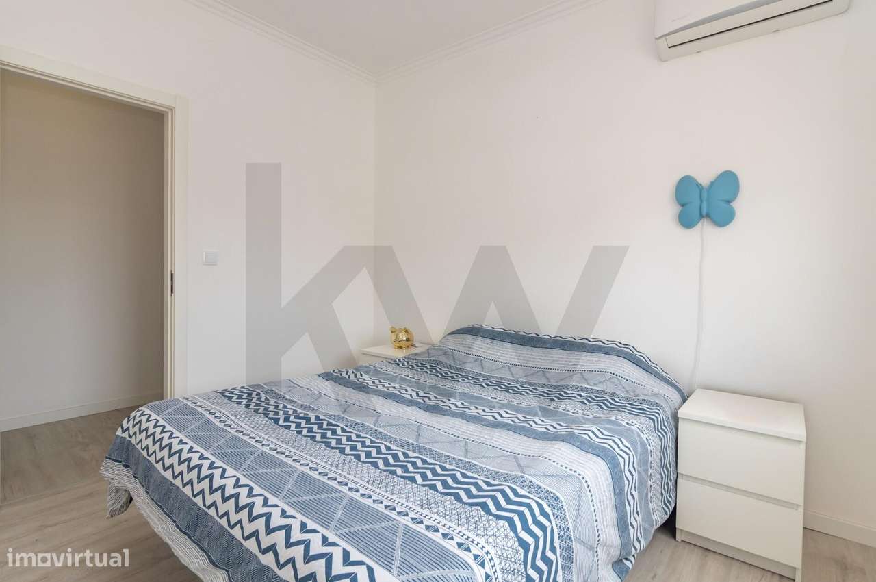 Apartamento T4 Duplex na Amora-31