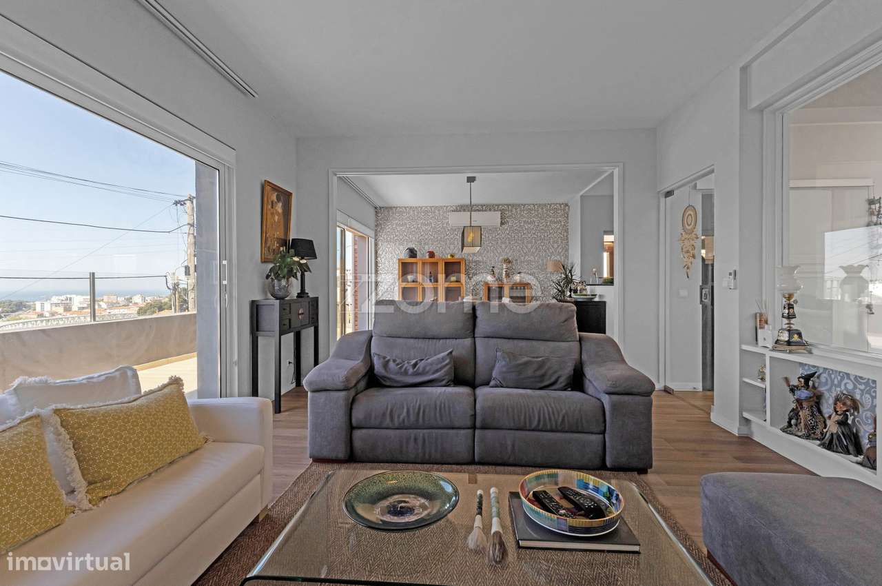 Moradia T3+1 à estação de Metro Manuel Leão, Vila Nova de Gaia. - Grande imagem: 4/58