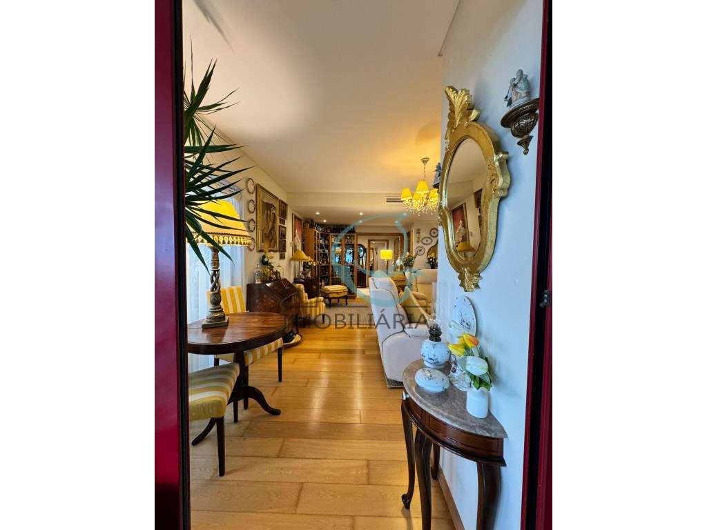 T3 de Luxo com Piso Privativo, Varandas Panorâmicas, Garagem Dupla ...-11