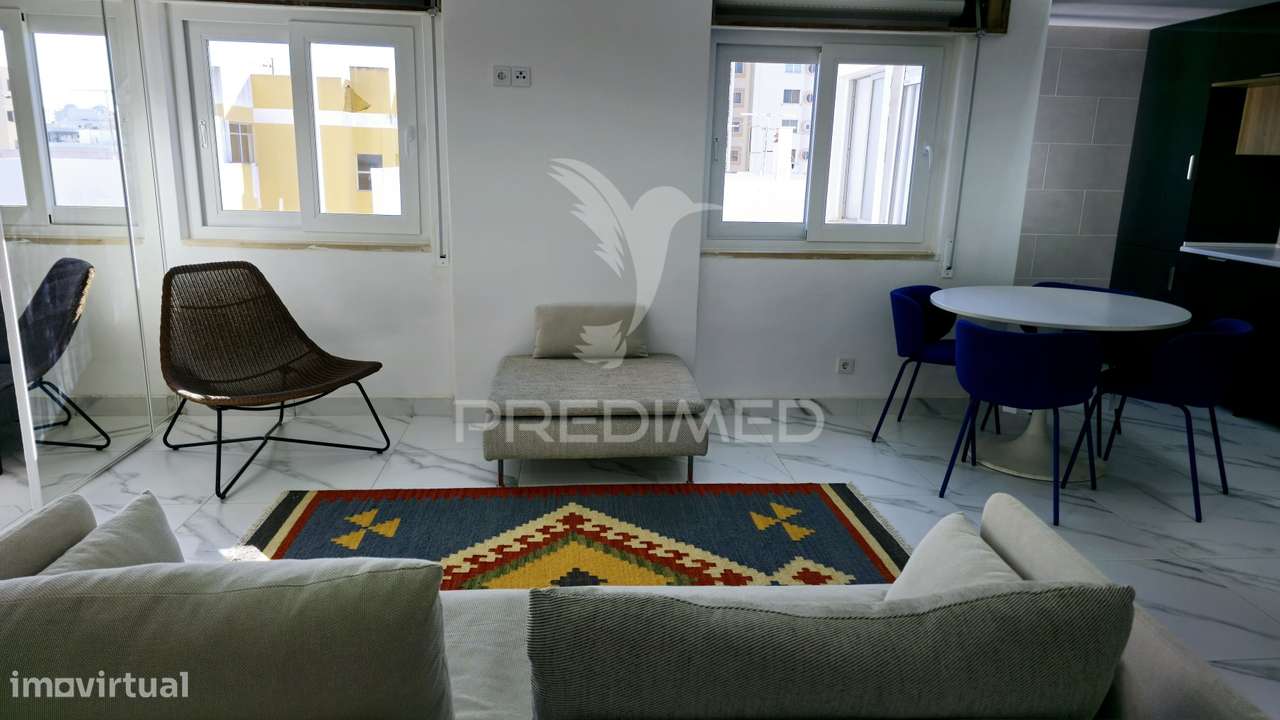 Fabulosa Penthouse T2 c/ Vista Deslumbrante para o Rio Arade - Grande imagem: 2/34