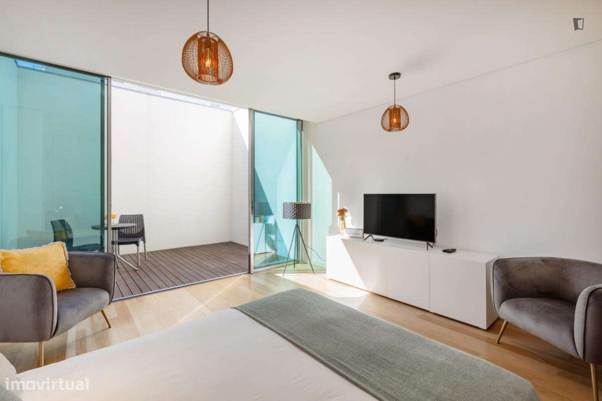 Estúdio - localizado em Matosinhos - Grande imagem: 5/10