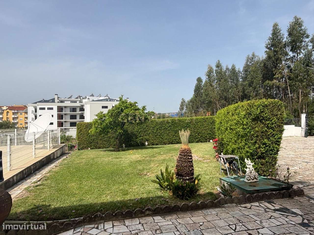 Moradia com Piscina - Entroncamento-28