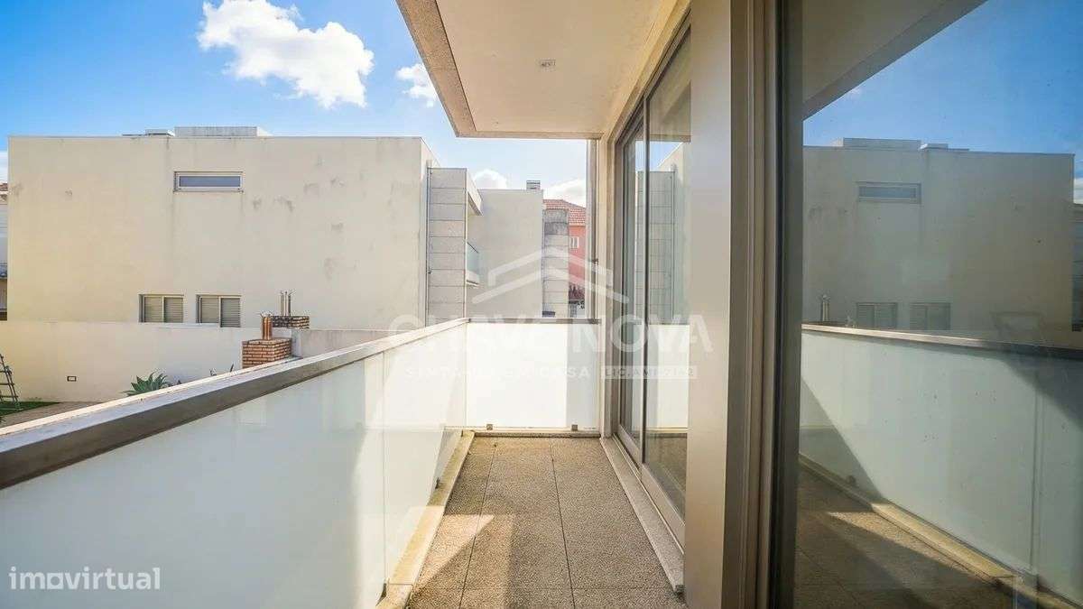 Moradia T3 como nova em Oliveira do Douro, Vila Nova de Gaia - Grande imagem: 4/33