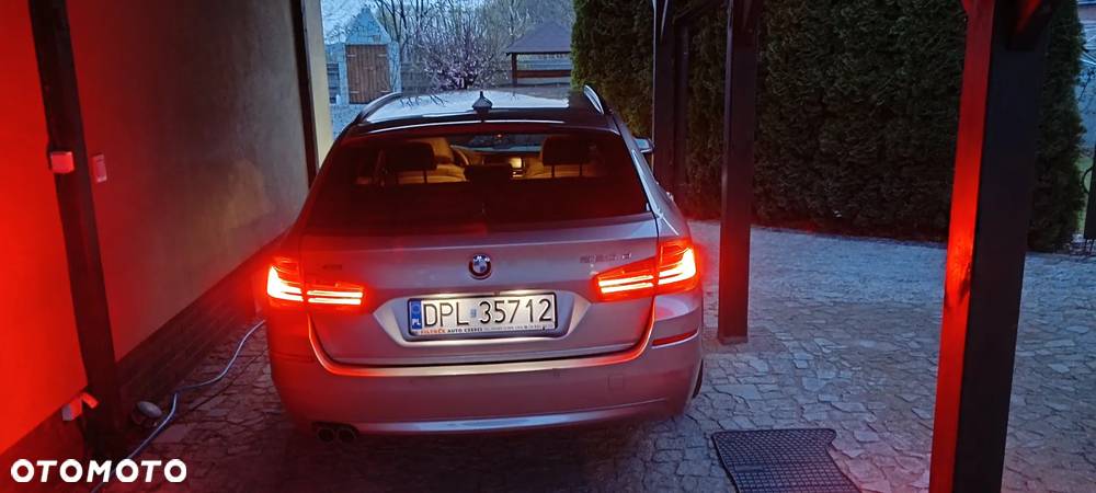 BMW Seria 5 520d xDrive - 8