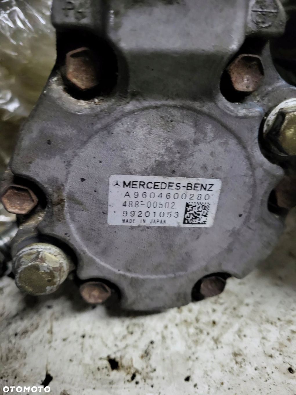 Mercedes Actros pompa wspomagania A9604600280 - 1