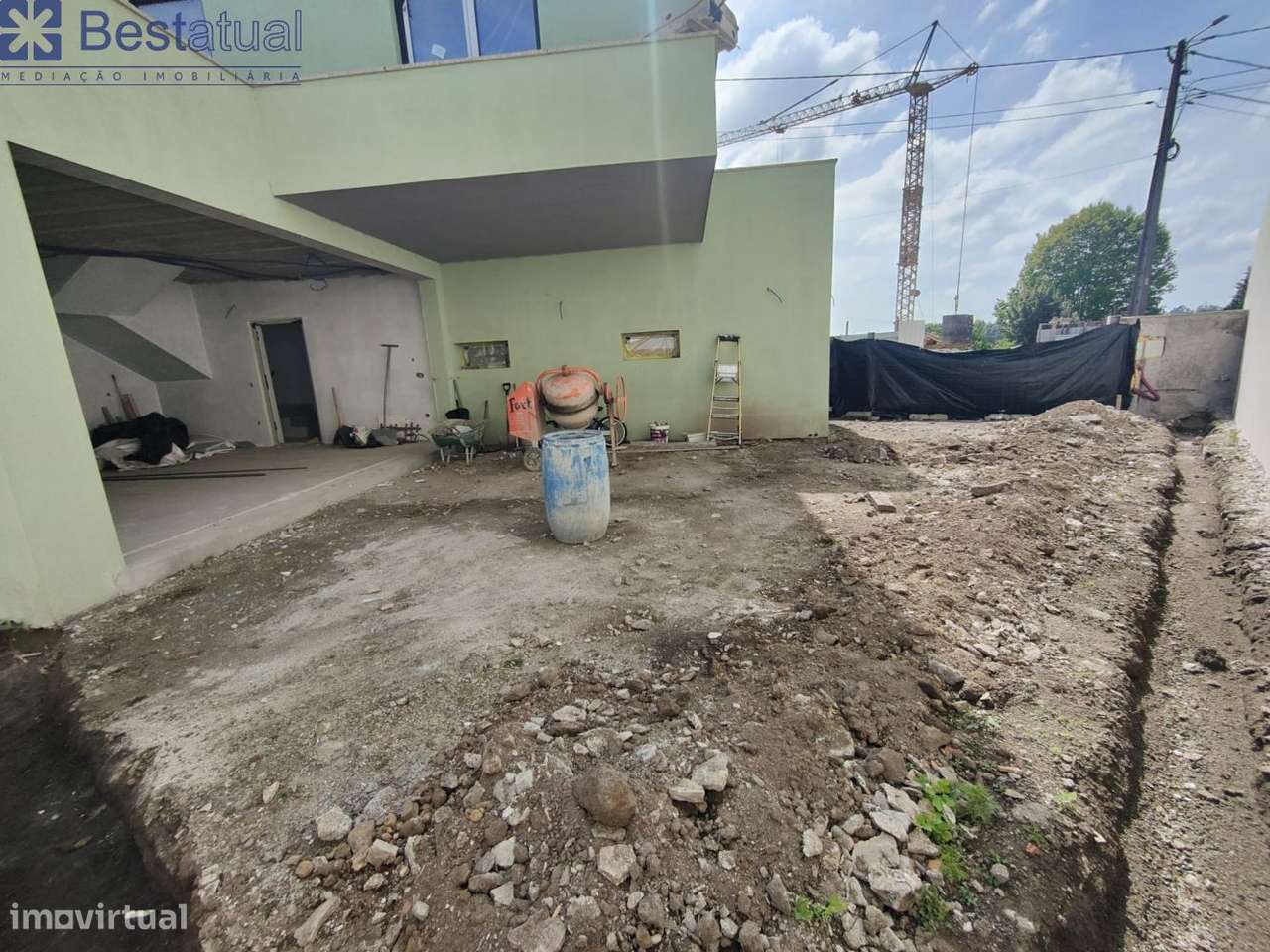 Moradias Bifamiliar - Acab. de Qualidade - Avidos-14