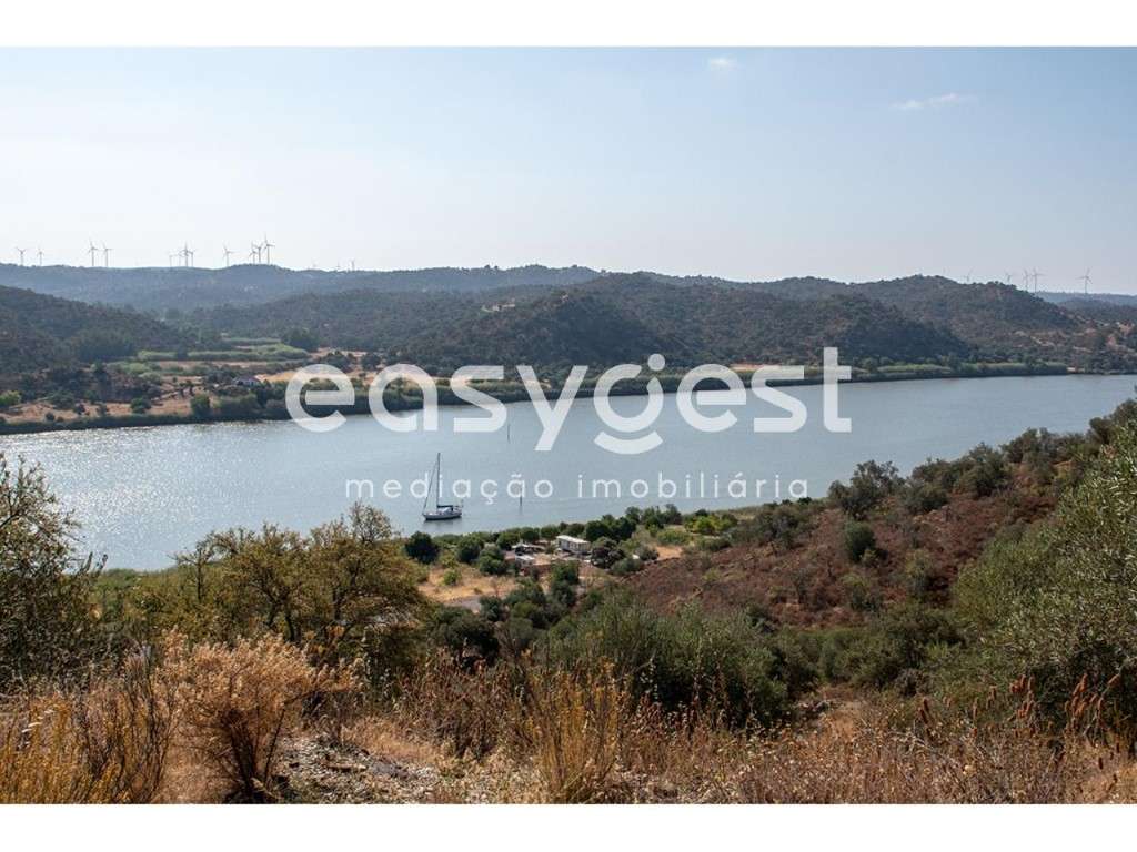 Terreno Rústico com 1.32 ha com vista para o Rio Guadiana - Grande imagem: 3/19