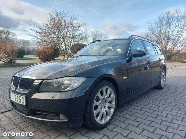 BMW Seria 3 325xi - 1