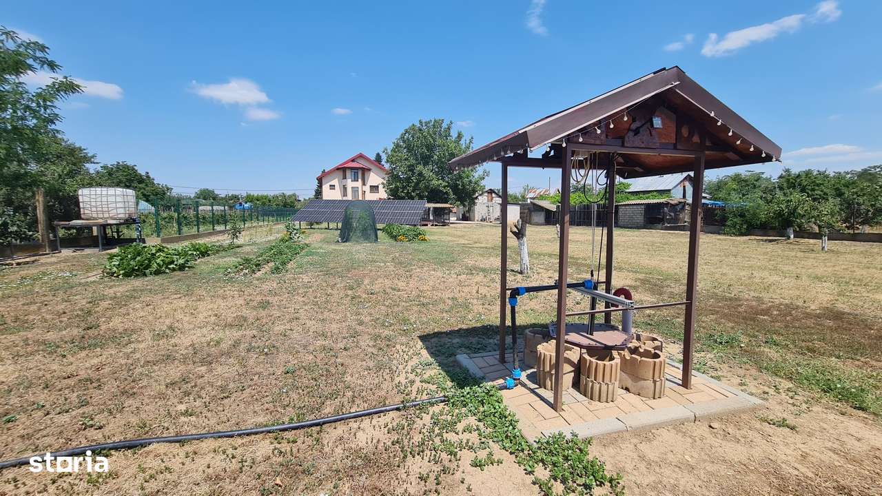 Vila impozanta in zona linistita la 15 minute de capitala!-9