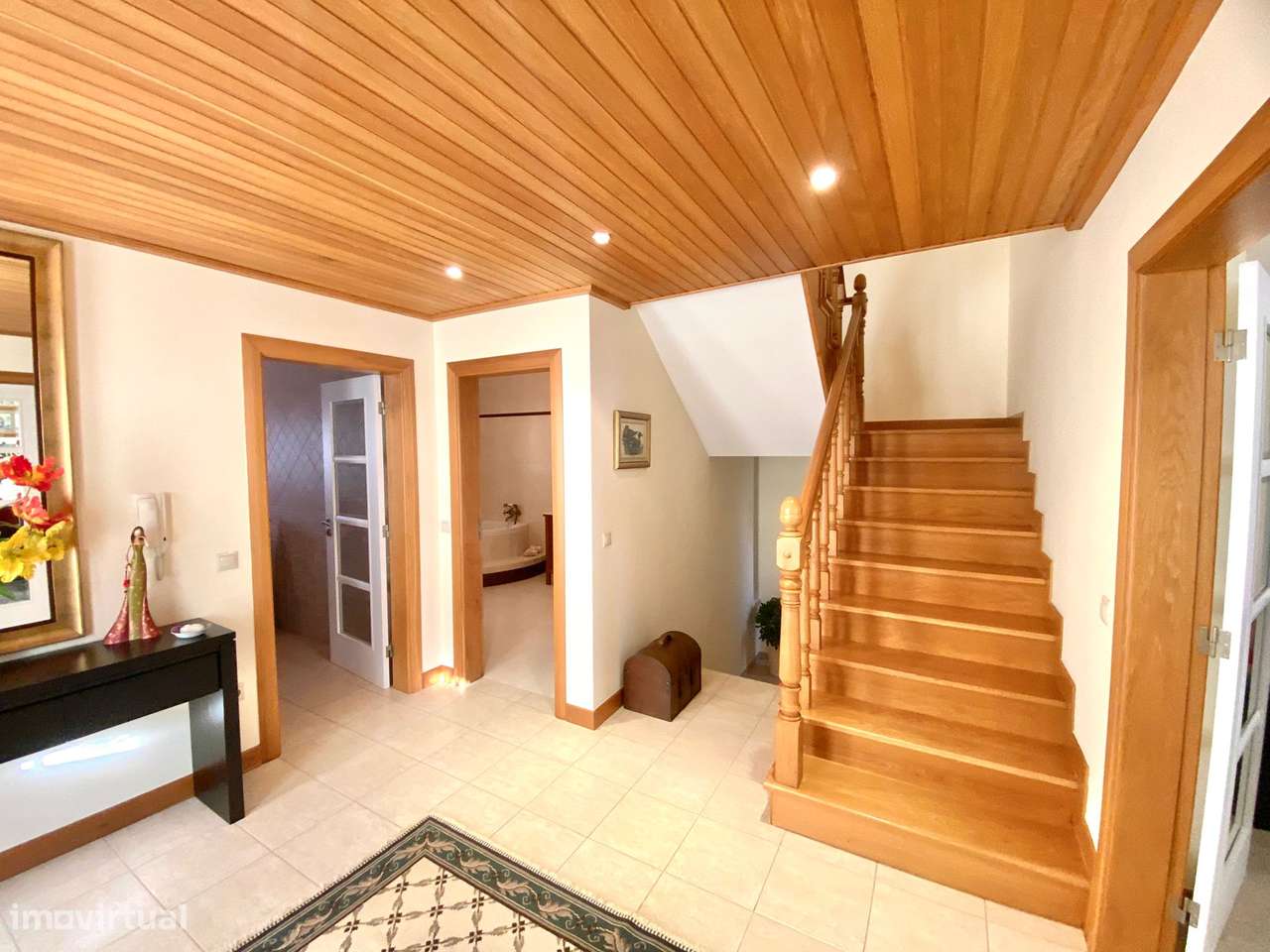 Moradia T4 + T1 Elegante e sofisticada em Figueira da Foz-5