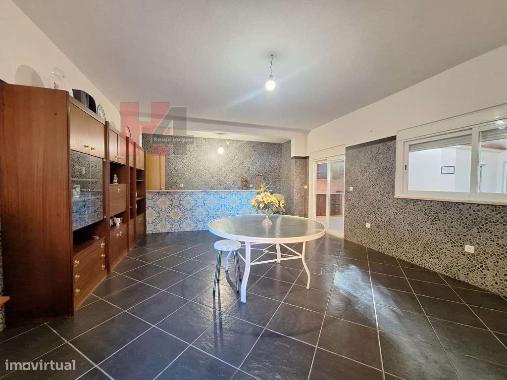 MORADIA T4 NO CENTRO DE ELVAS COM MAIS DE 500M² DE ÁREA-28