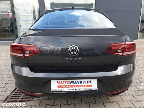 Volkswagen Passat - 7