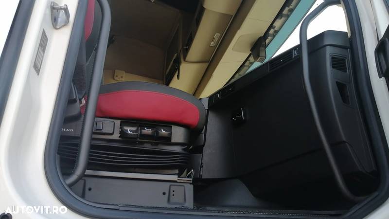 Volvo FH 460 GLOBETROTTER, Standard Tractor, 2 Tanks, TOP !!! - 16