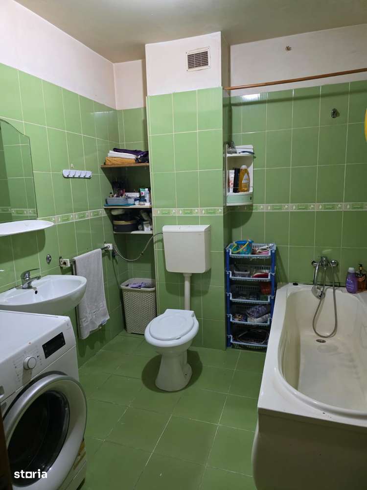 Vand apartament cu  2 camere in Iris-10