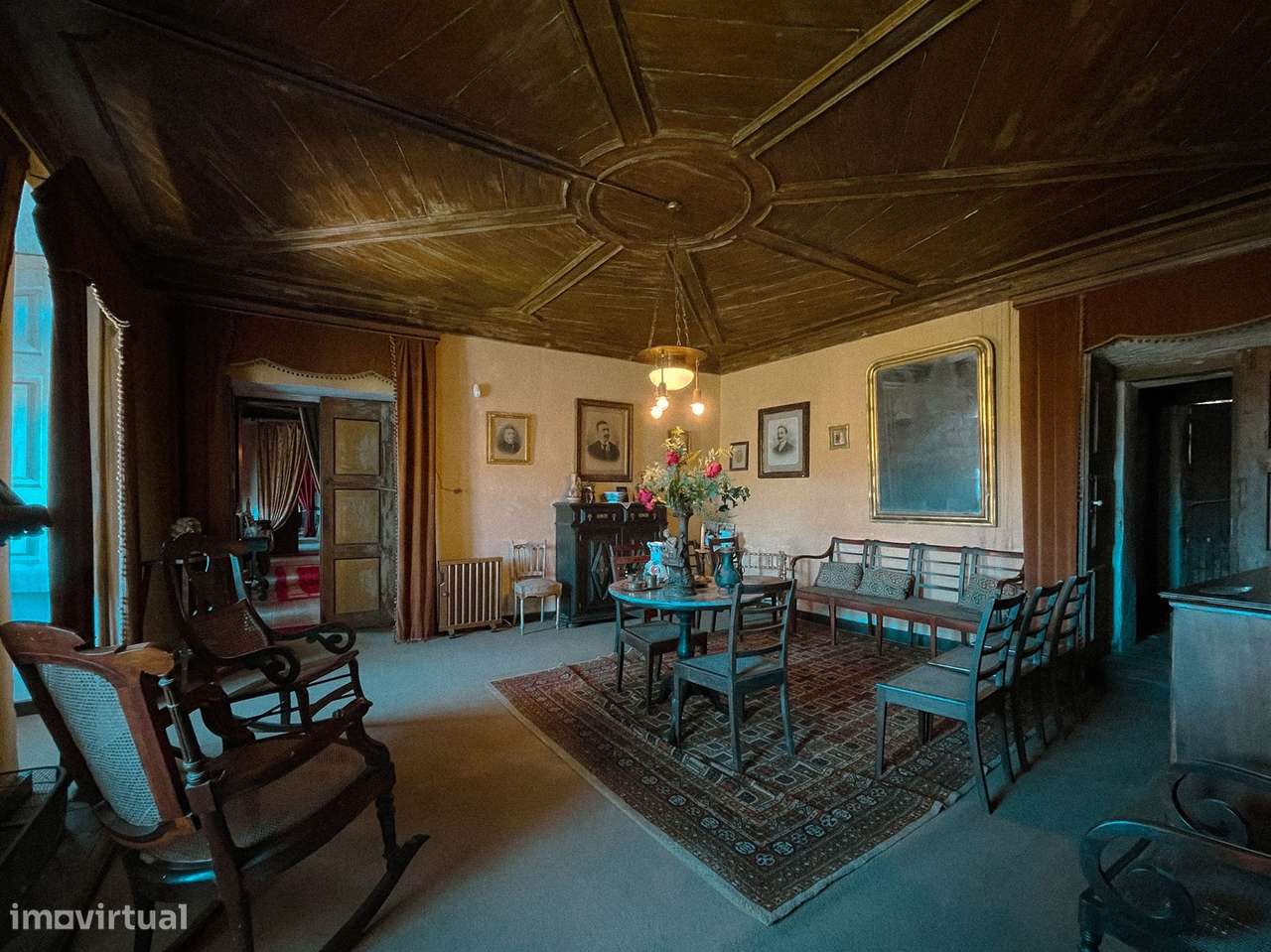 Quinta com Casa senhorial brasonada do Século XVIII na região do Douro-19