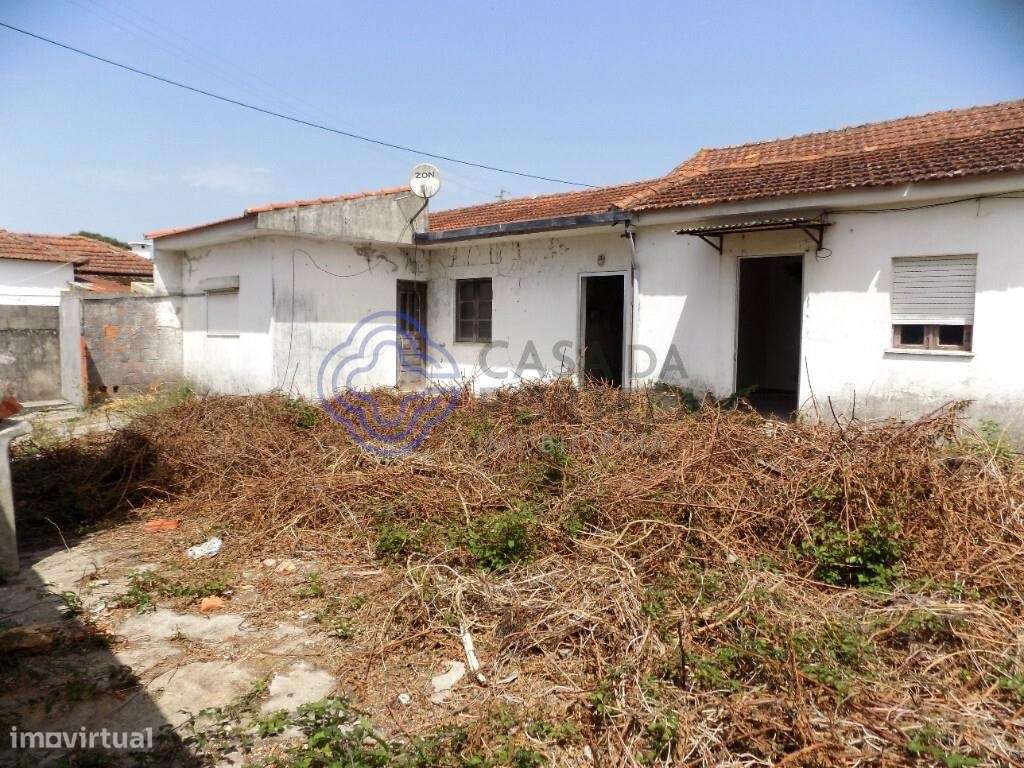 Conjunto de 5-Moradias para Recuperar e 1-Estabelicimento. - Grande imagem: 4/16