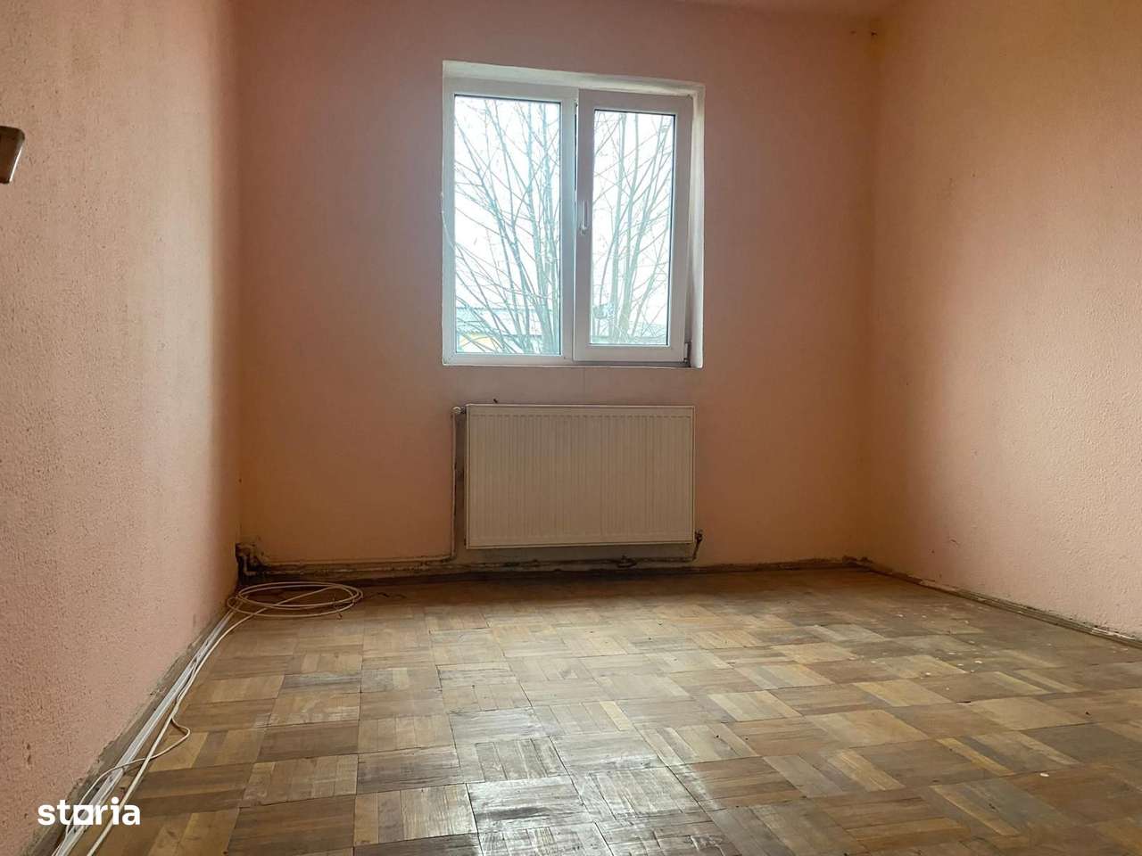 Vanzare apartament cu 3 camere în Micro 6  zonă căutată din Târgoviste-4
