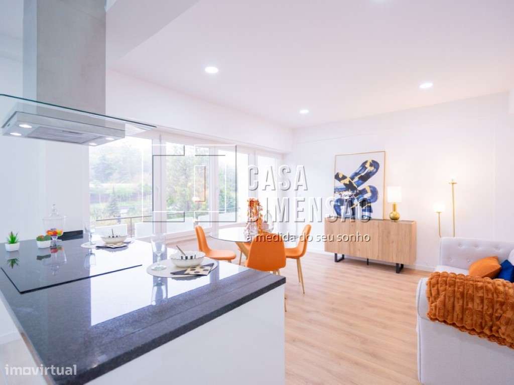 Apartamento de tipologia T3 com varanda, mobilado e equipado em Ben...-17