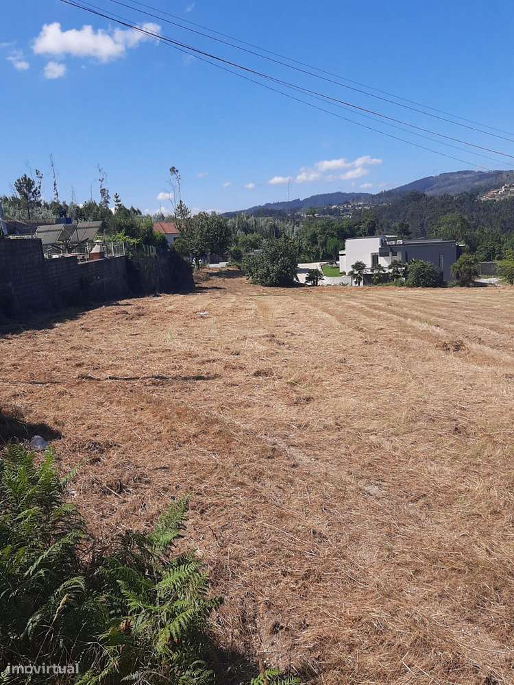 MORADIA E TERRENO CENTRO SÃO MARTINHO RECEZINHOS PENAFIEL-6