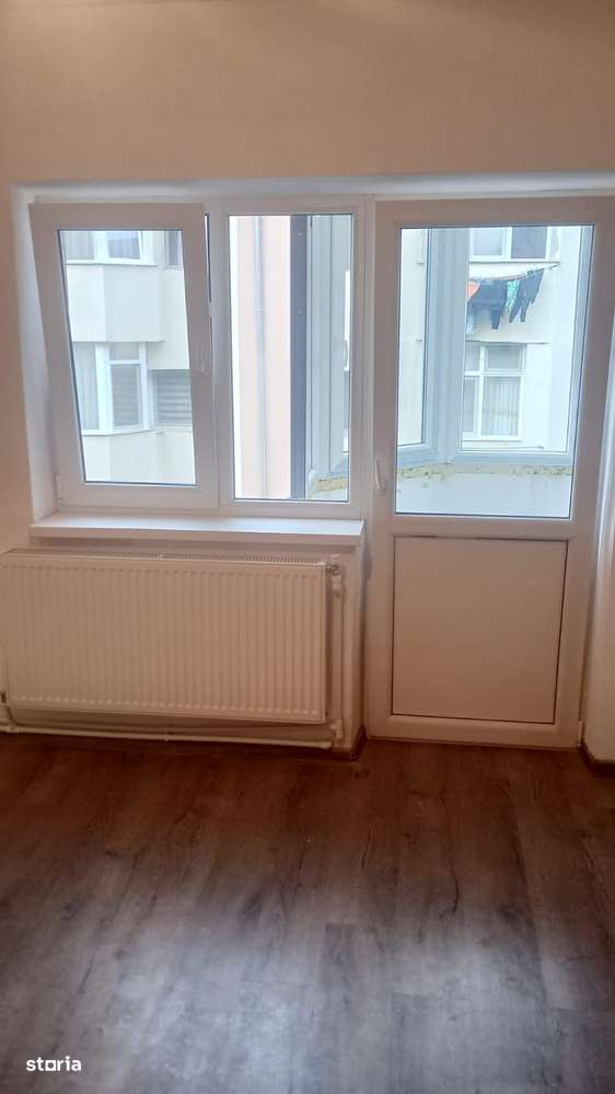 Garsonieră etaj intermediar , confort 1 , zona Bradet-1