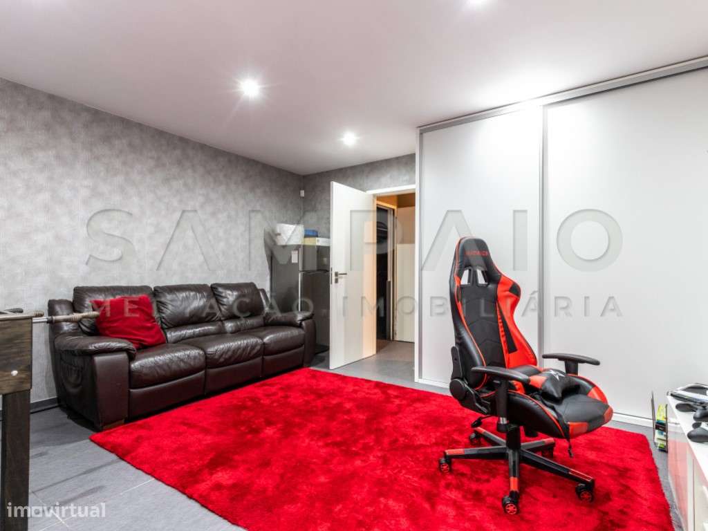 Moradia T3+1 em São Pedro da Cova-12