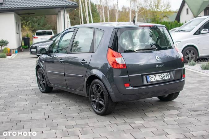 Renault Scenic - 16